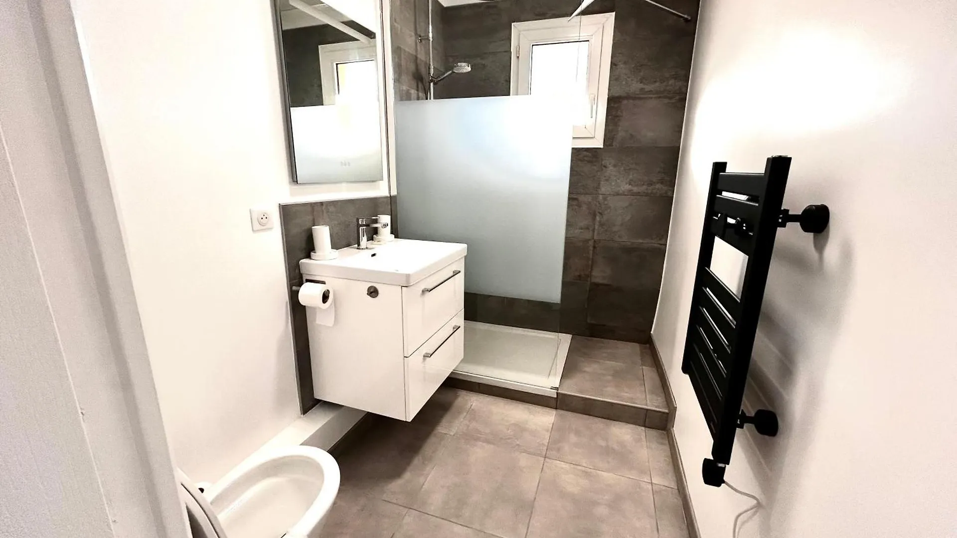 Apartment Superbe Studio Climatise Avec Terrasse Proche Mer Cagnes-sur-Mer