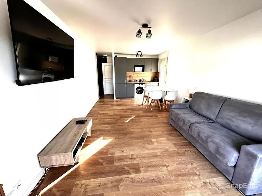 Superbe Studio Climatise Avec Terrasse Proche Mer Cagnes-sur-Mer